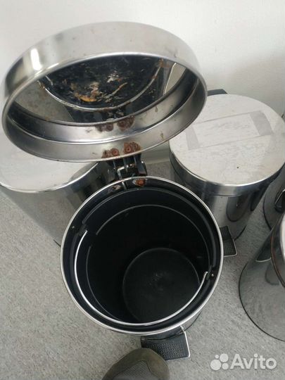 Ведро металлическое с крышкой