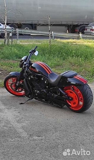 Мотоцикл Harley Davidson v-rod 2012 чоппер