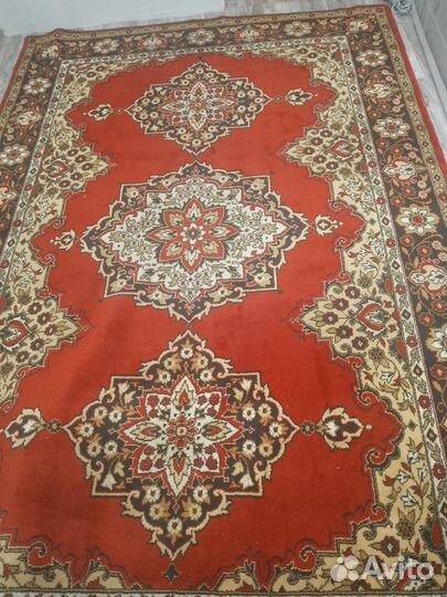 Ковер шерстяной