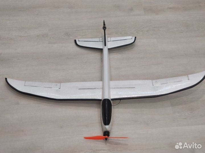 RC FPV планер самолет (бомжелет) 1 метр