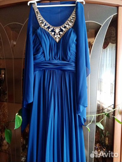 Вечернее платье в пол