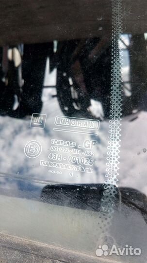 Форточка двери задней левой Универсал Омега Б