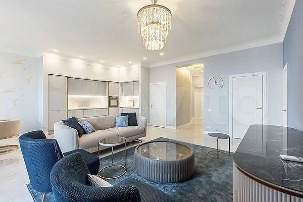 2-к. квартира, 76 м², 7/10 эт.