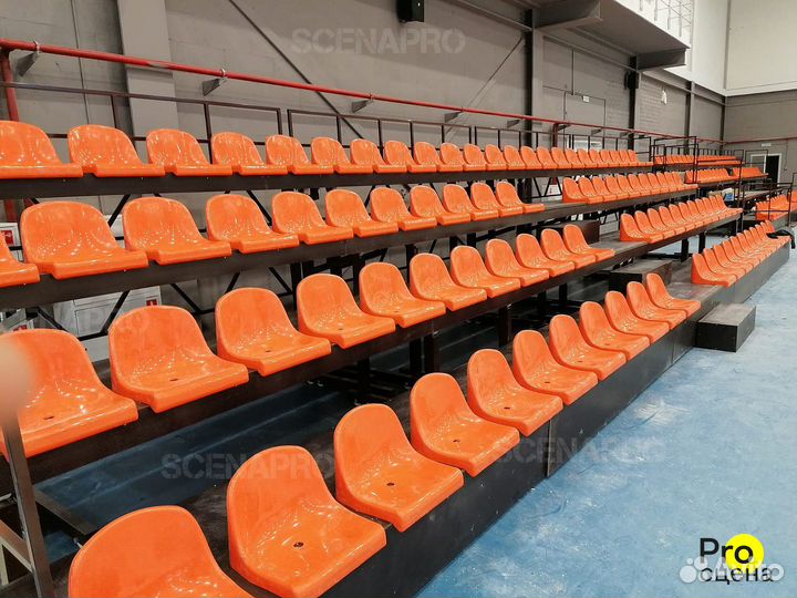 Телескопические трибуны на 80 мест
