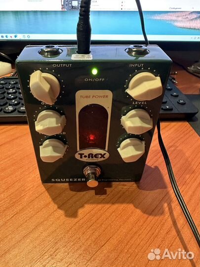 Компрессор T-Rex Squeezer Bass Compressor