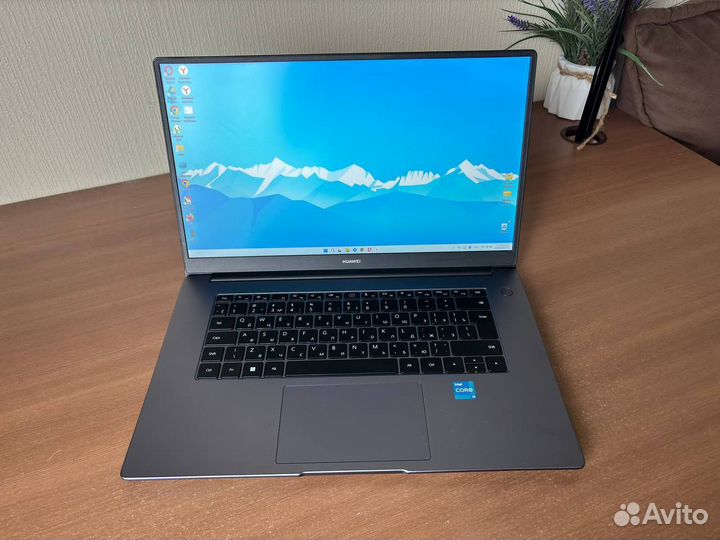 Ноутбук Huawei MateBook D15 BoD-WDI9 i3/8GB/256GB