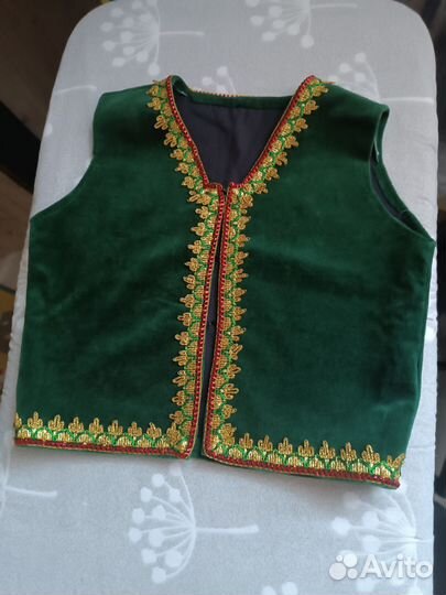 Жилетка для выступления на рост 110-130