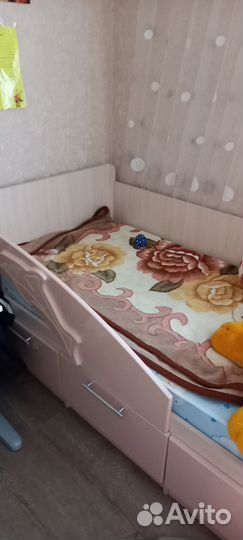 Детская кровать дельфин с матрасом для девочки