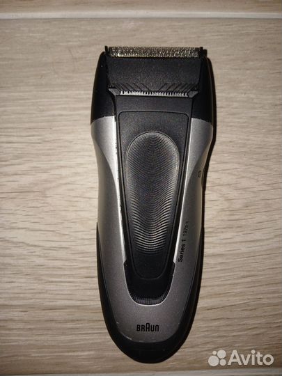 Бритва электрическая braun