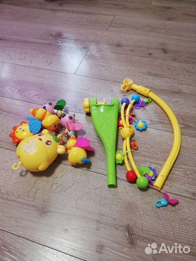 Мобиль для детской кроватки