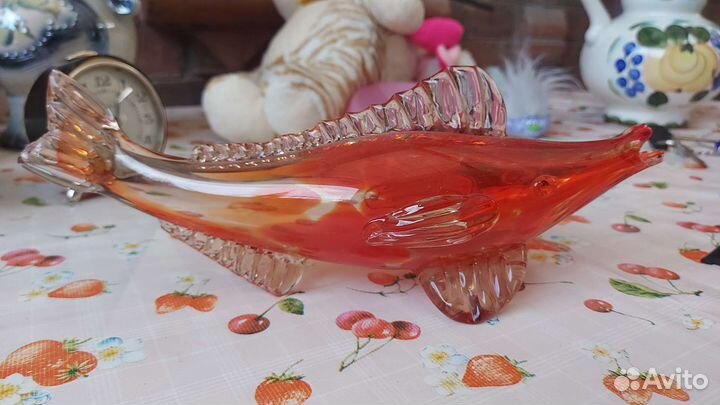 Стеклянная рыбка