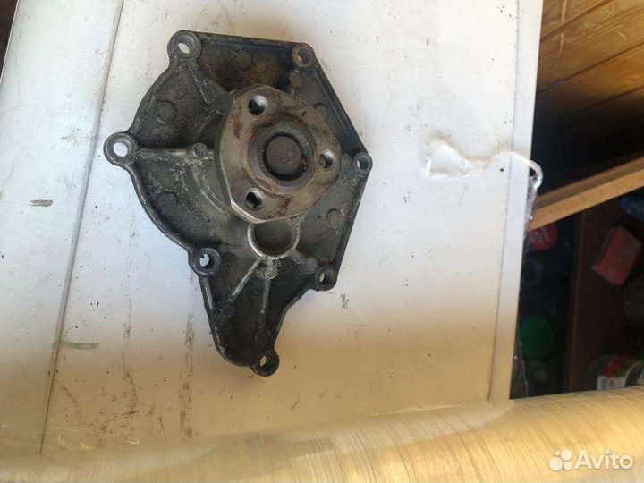 Водяной насос помпа Ауди а6 с6 2,4 бензин