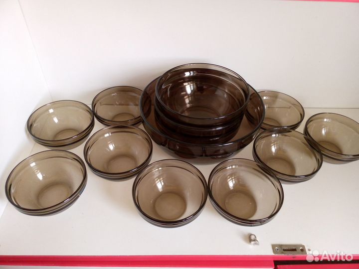 Продаётся набор салатников на 9 персон