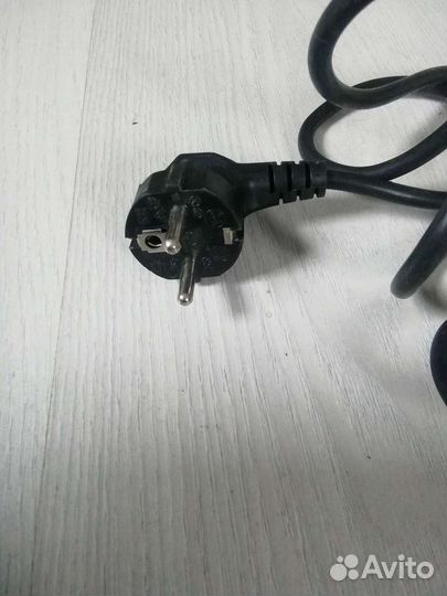 Шнур электрический с вилкой