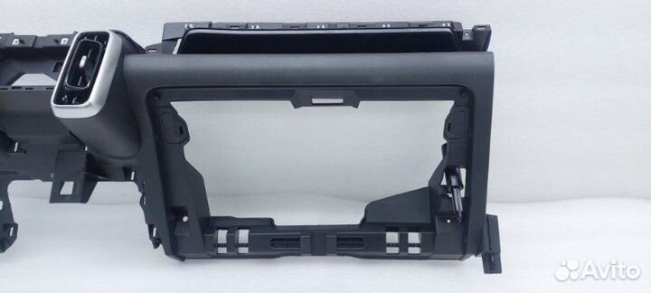 Б/У Накладка торпедо Состояние отличное, оригинал