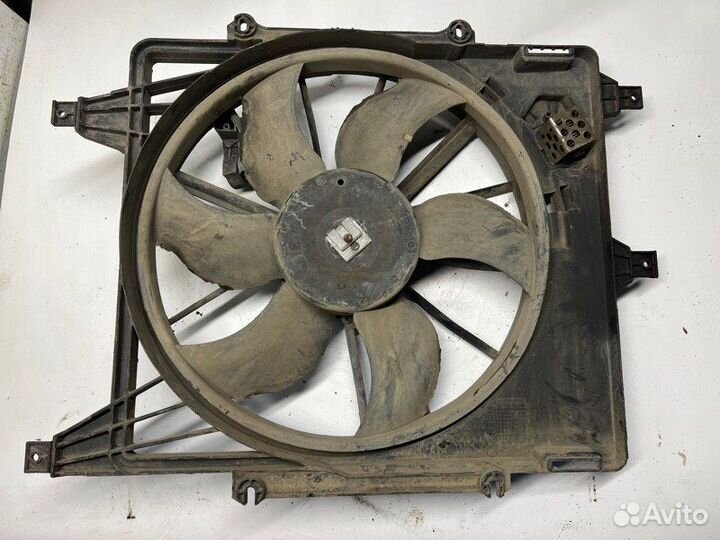 Вентилятор охлаждения радиатора Renault Symbol