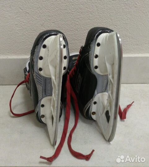 Хоккейные коньки bauer supreme S190 2,5 d