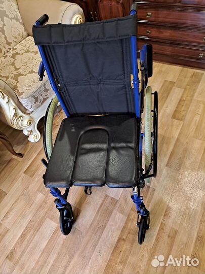 Кресло-коляска инвалидное с санитарным оснащением