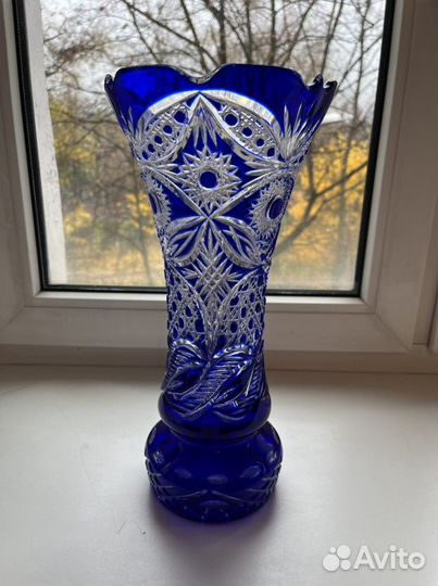 Ваза хрустальная синяя