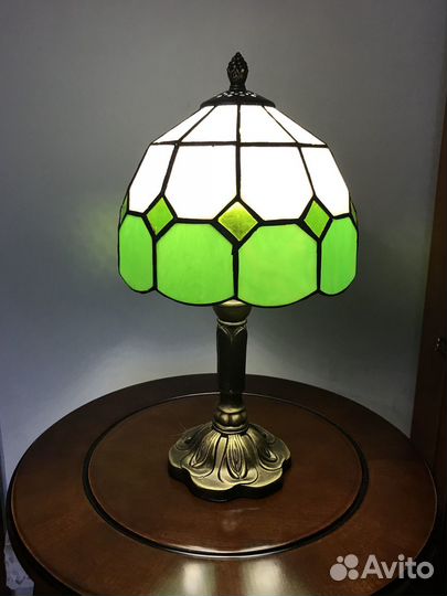 Лампа настольная в стиле Тиффани новая