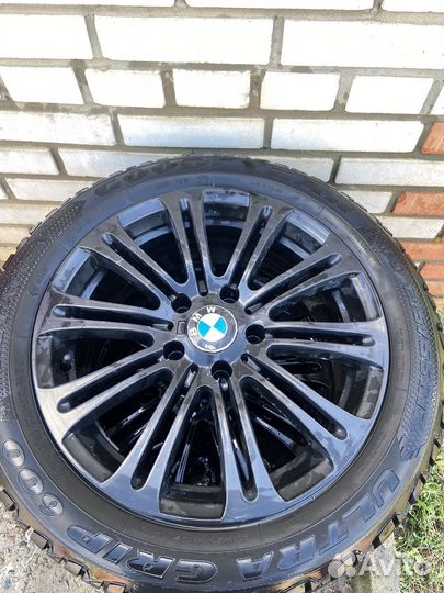 R17 Goodyear Ultra Grip 4+ 215/55, PCD 5x120 DIA 64.3