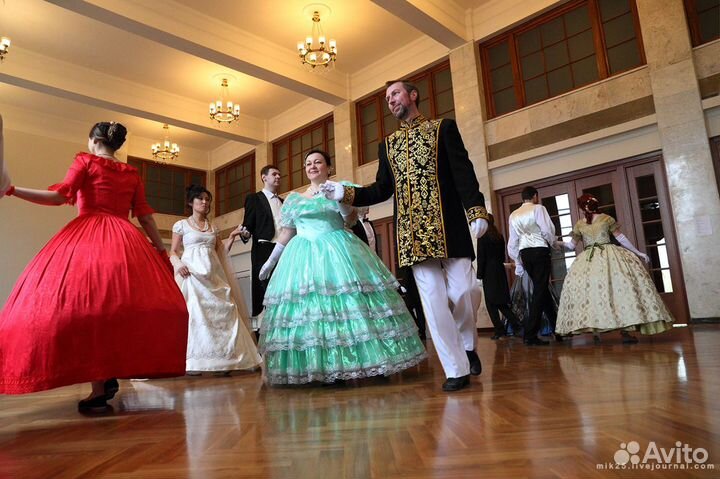 Занятия историческими танцами