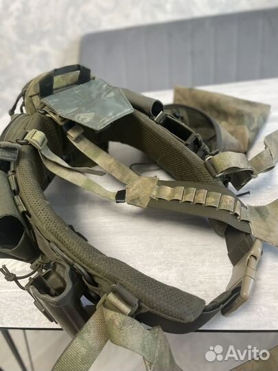 Тактический пояс с подсумками