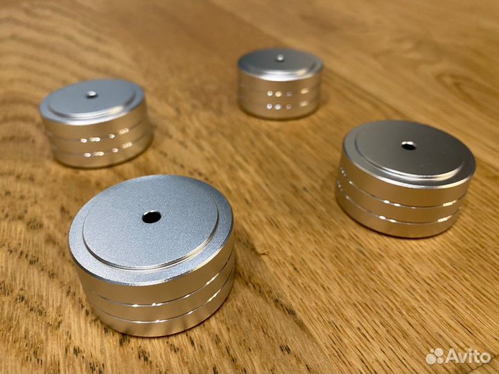 Ножки амортизирующие для аудио комнетнов