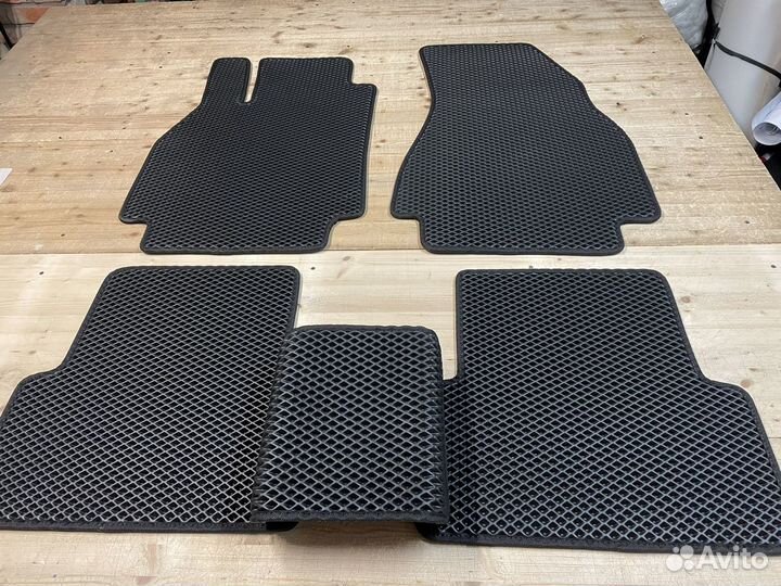 Автоковрики EVA для Renault Megane II 2002-2010