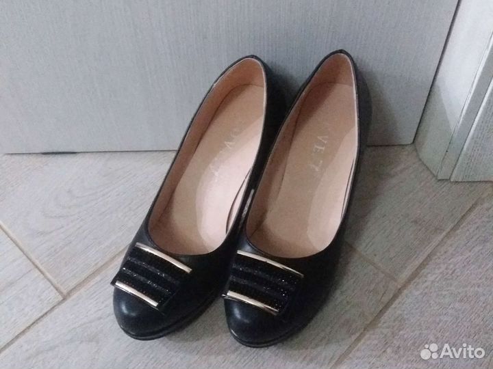 Туфли женские 39 размер новые черные