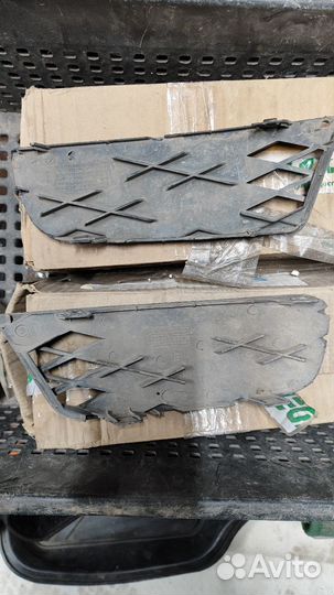 Заглушки в бампер Honda Civic 4D