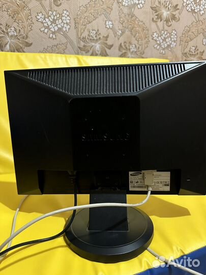 Монитор Samsung Syncmaster 932nw