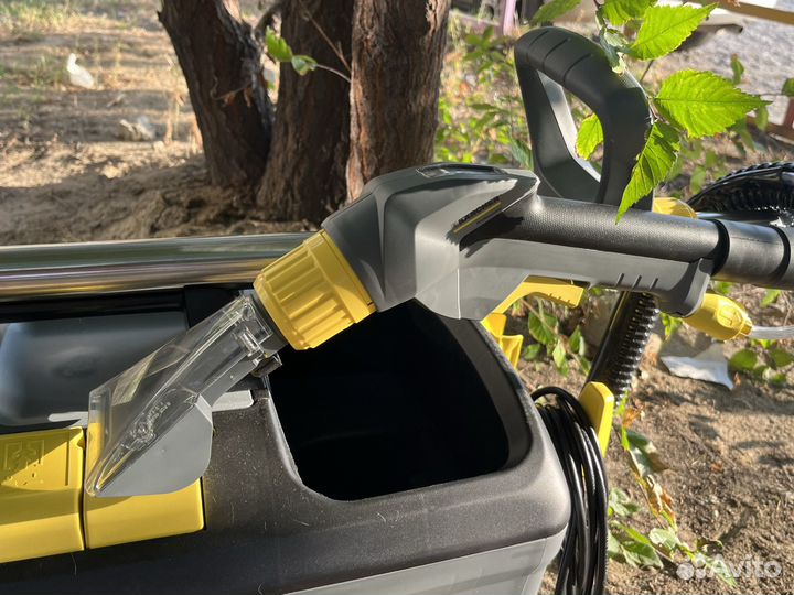 Аренда моющего пылесоса Karcher 10/1