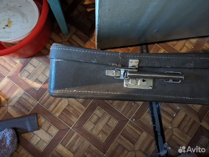 Чемодан СССР целый красивый