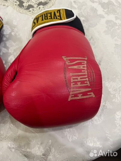 Боксерские перчатки everlast