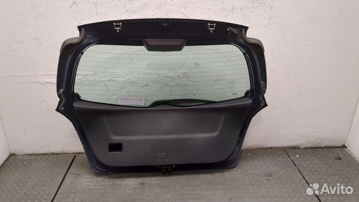 Крышка багажника Toyota Yaris, 2006