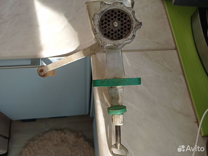 Мясорубка ручная чугунная СССР