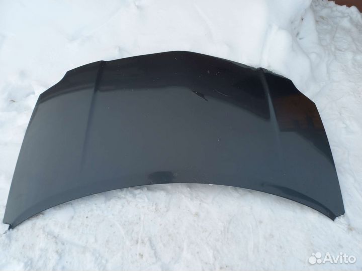 Капот toyota auris