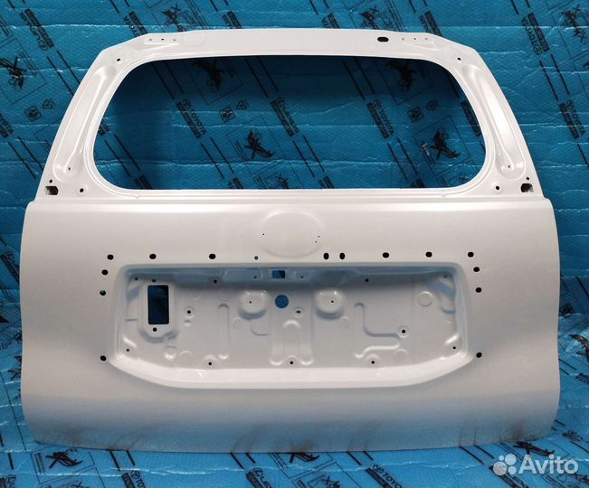 Крышка багажника Прадо 150 2 рестайлинг белый перл