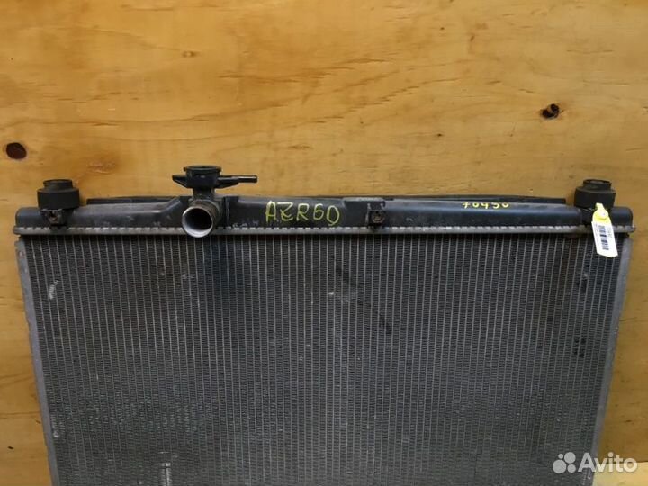 Радиатор двигателя Toyota Noah AZR60 1azfse 2005