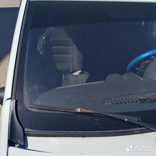 Лобовое стекло Renault Logan седан 1.4 2011