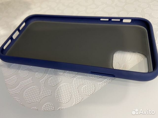 Чехол на iPhone 11