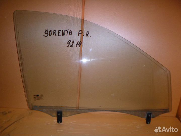Стекло двери передней правой KIA sorento 2003-2009