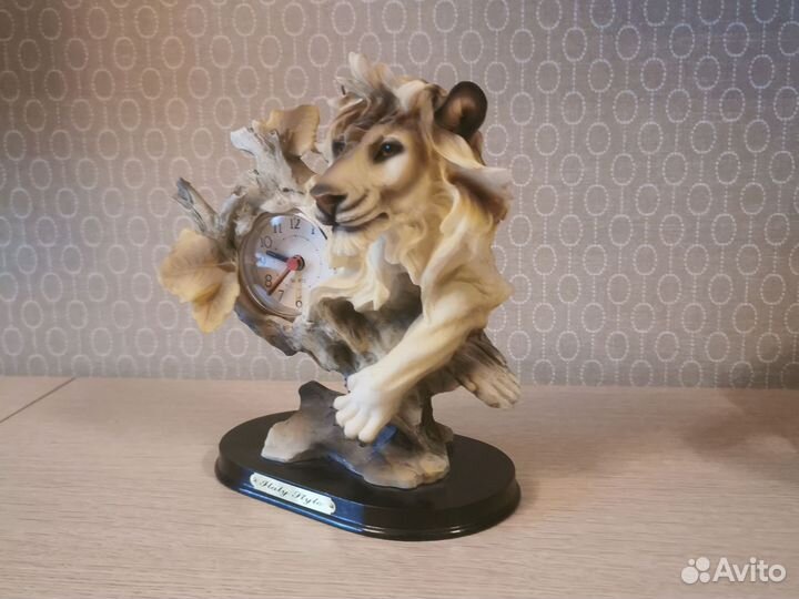 Часы статуэтка Лев