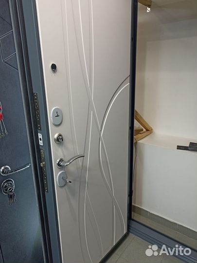 Дверь входная с выставки