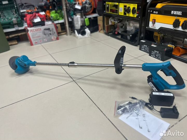 Триммер аккумуляторный Makita