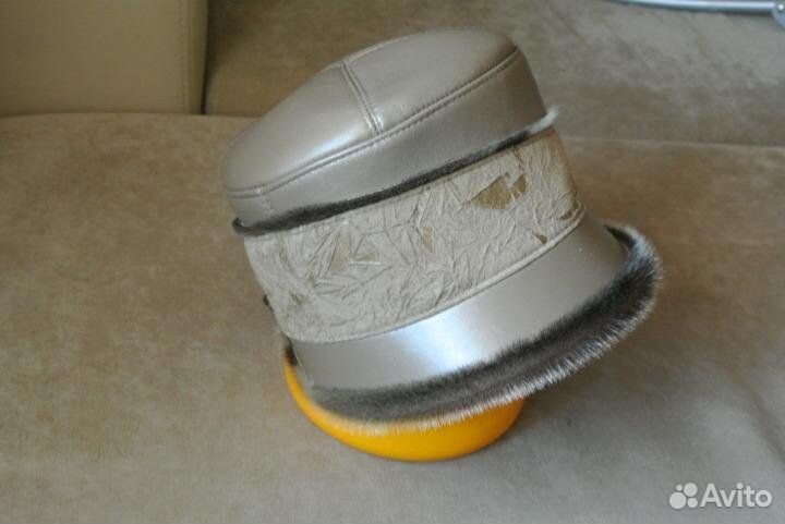 Красивая шляпка новая