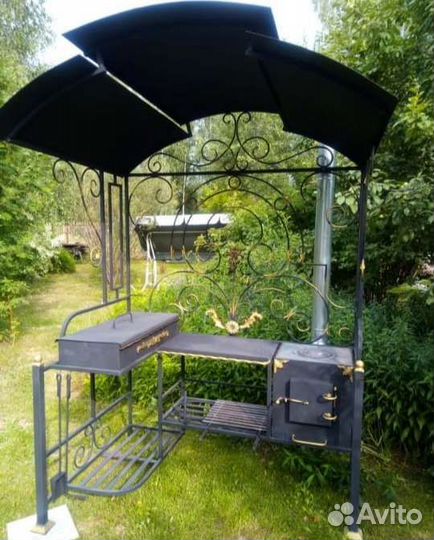 Мангал с крышей