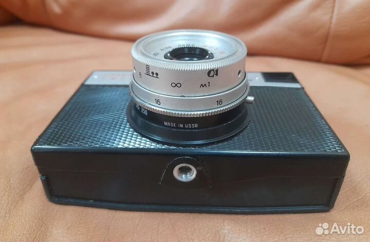 Плёночный фотоаппарат 