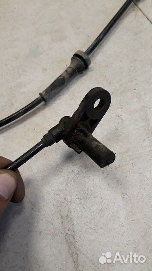 Датчик ABS передний Nissan Primera